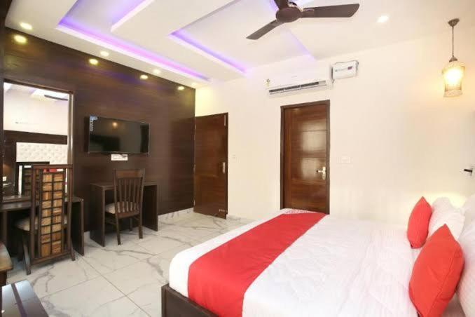 Hotel Ska Чандігарх Екстер'єр фото